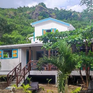 Mi Hermosa - Casa Islena A 70 Metros De La Playa Archibolds